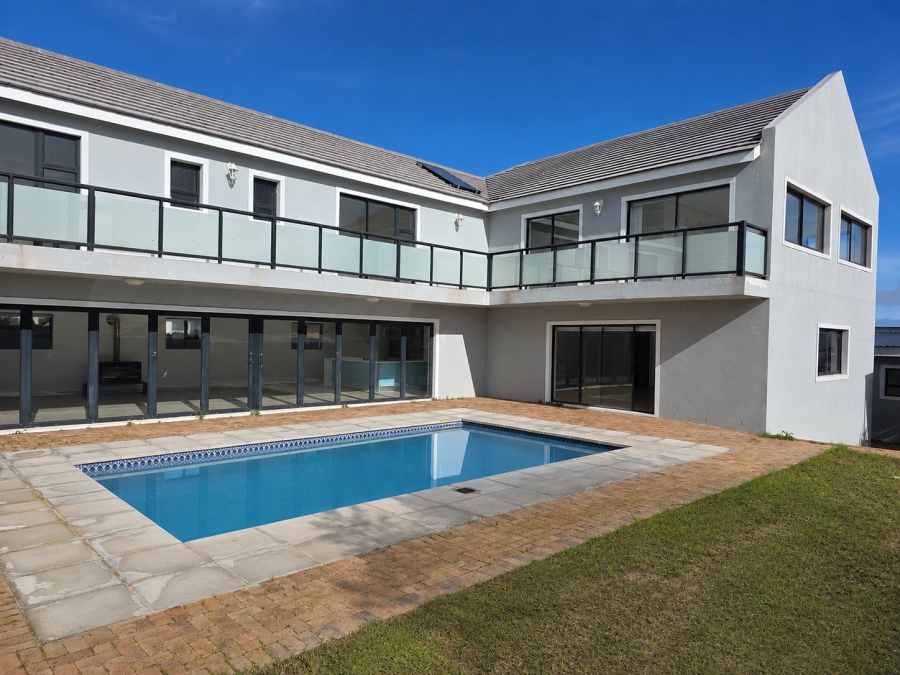 6 Bedroom Property for Sale in Myburgh Park Western Cape